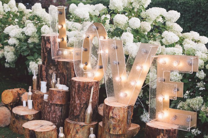 Outdoor wedding decor ideas